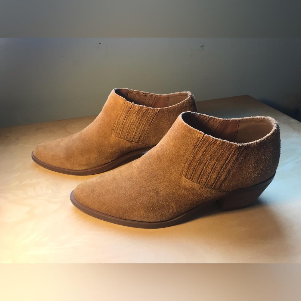 Steve Madden Suede Booties